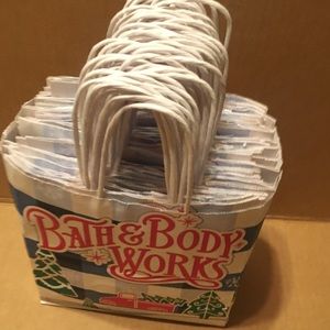 NEW 65 unused bath and body works bags
